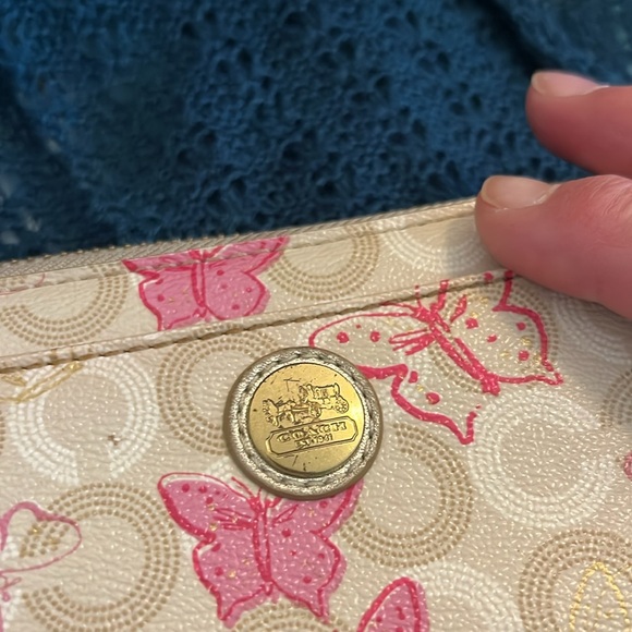 Coach Buttlerfly zip wallet - Picture 13 of 13